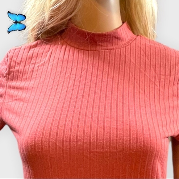 PINK ribbed mock turtle neck top - Picture 2 of 8